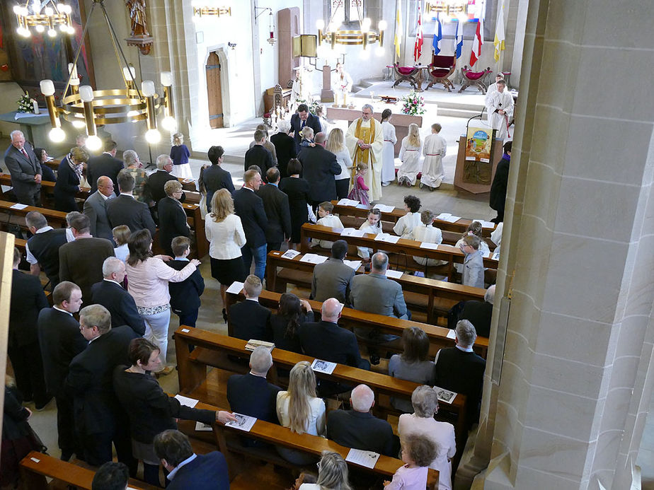 Feier der 1. Heiligen Kommunion in Sankt Crescentius (Foto: Karl-Franz Thiede)